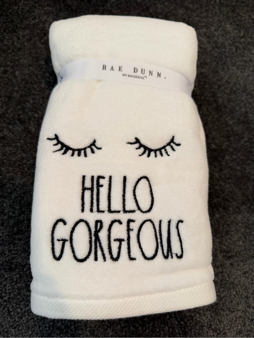 Rae Dunn Hello Gorgeous Hand Towels Set of 2 – New